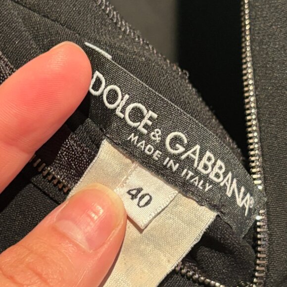 Dolce & Gabbana - Black Long Sleeve Simple Dress - Picture 3 of 3